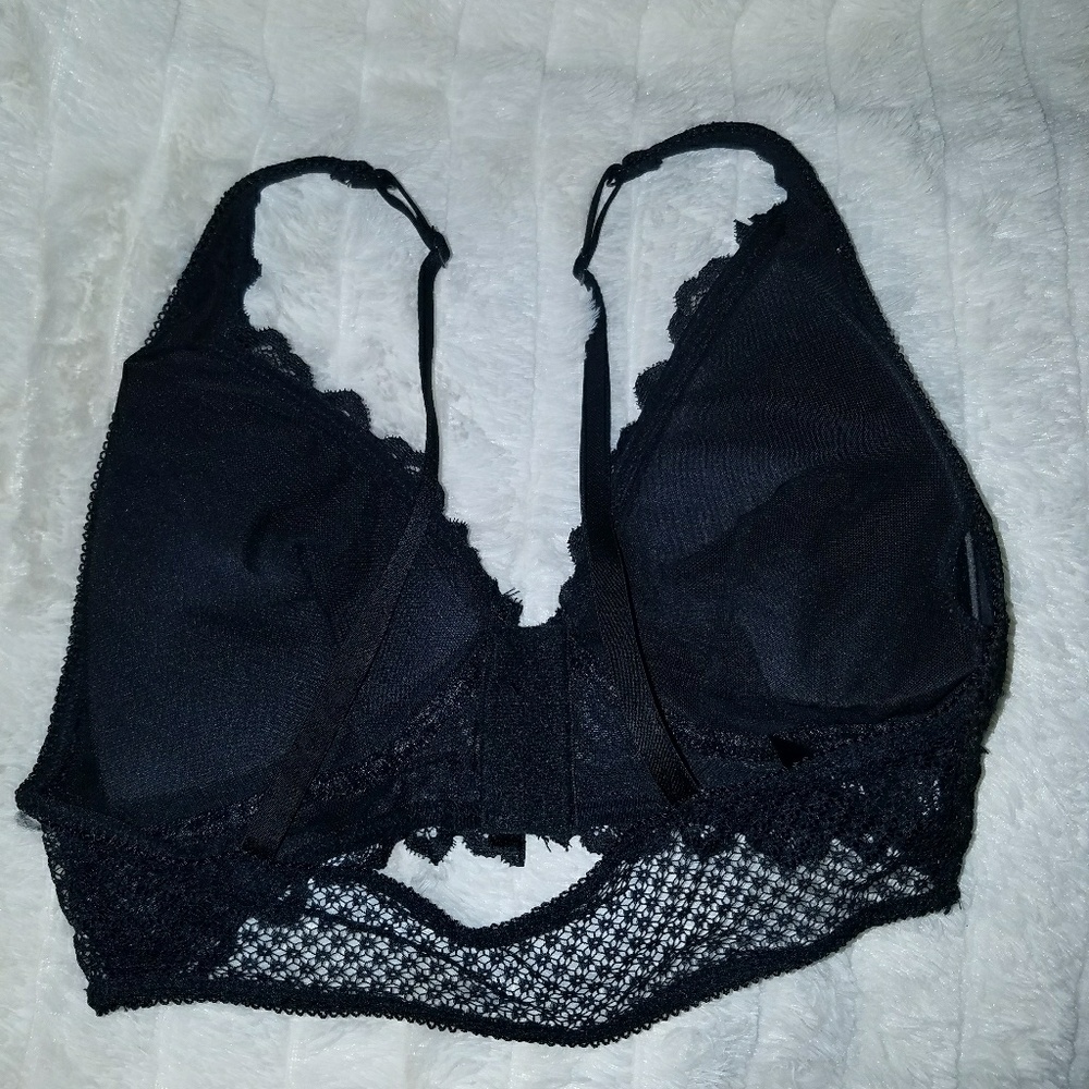 Bra.... - Picture 2 of 2